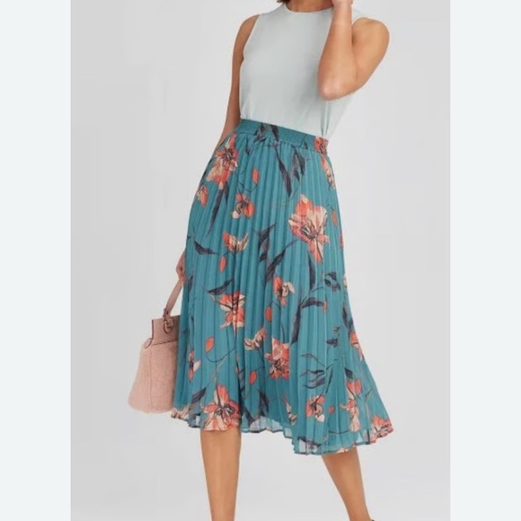 a new day Dresses & Skirts - Pleated Floral Skirt Aqua and Flowers Medium Below the Knee A New Day